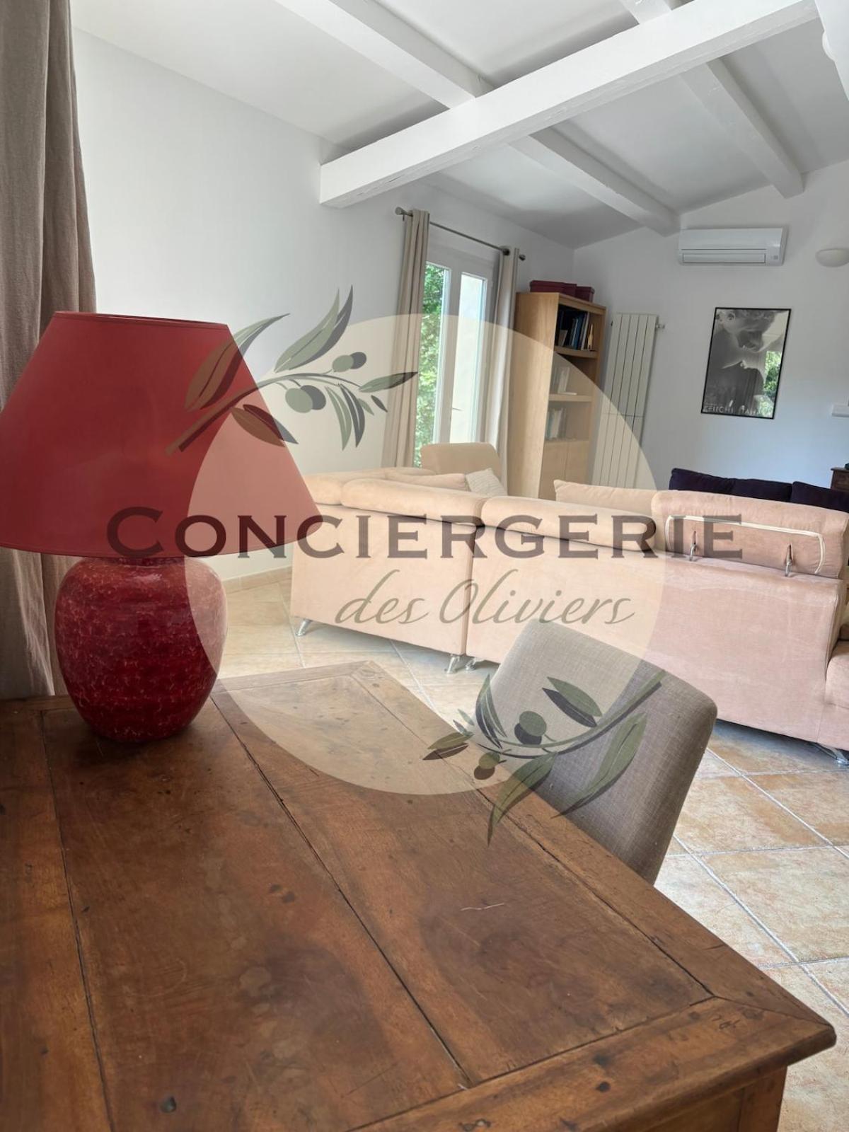 Villa Avec Piscine Belgentier Luaran gambar